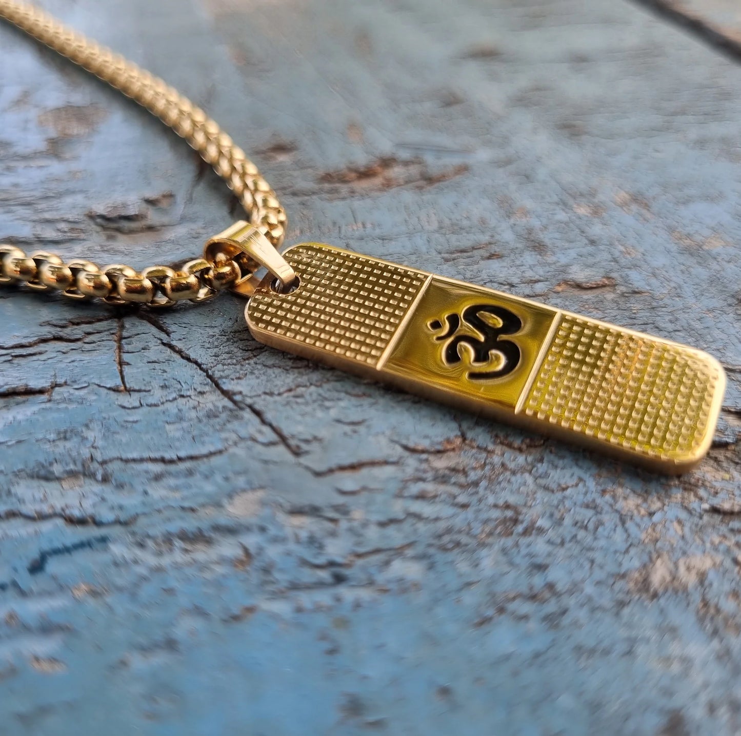 OM Pendant